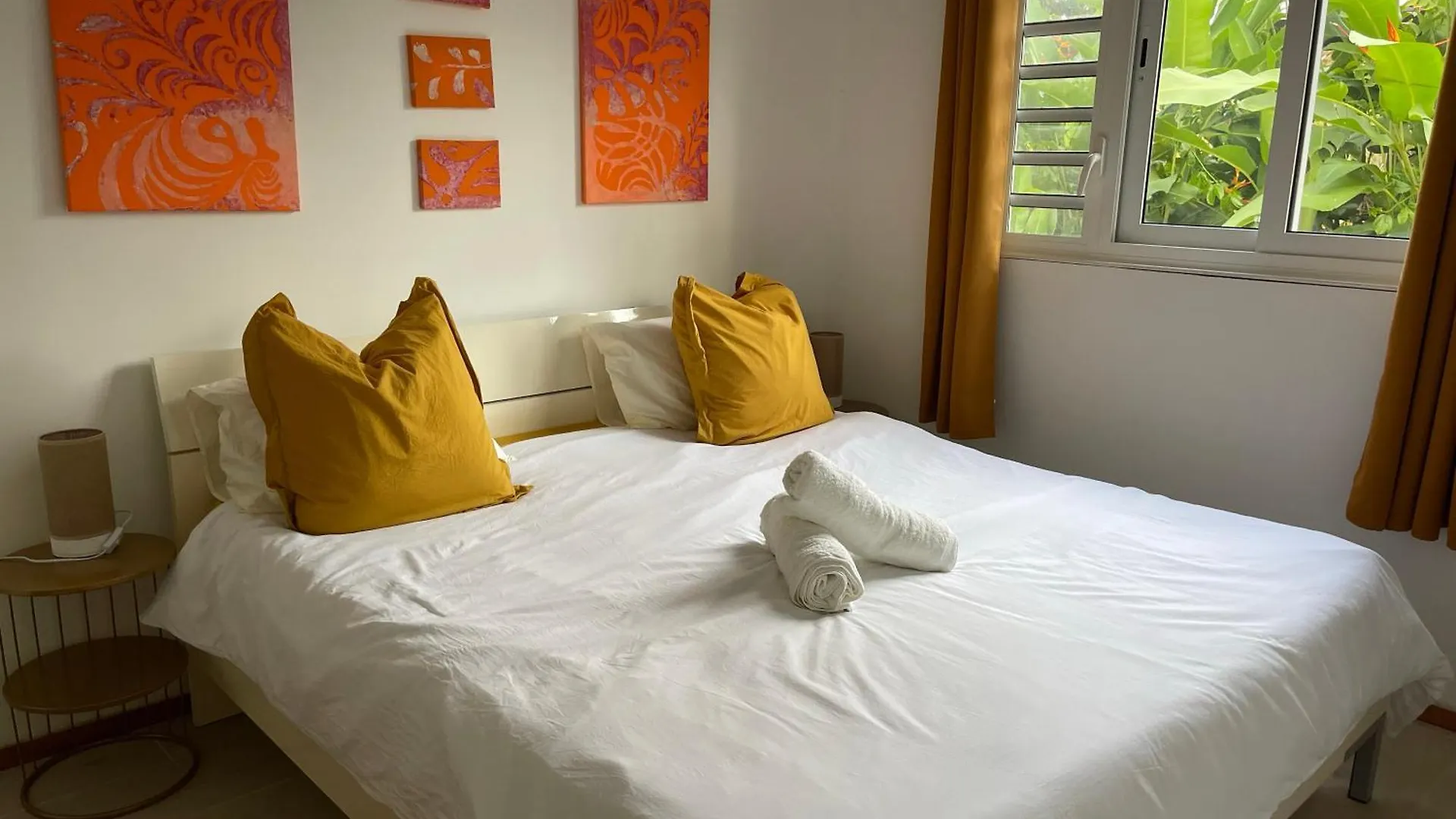 Fare Hoa Moorea Afareaitu